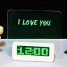 Часы-будильник с флуоресцентной доской объявлений и маркером